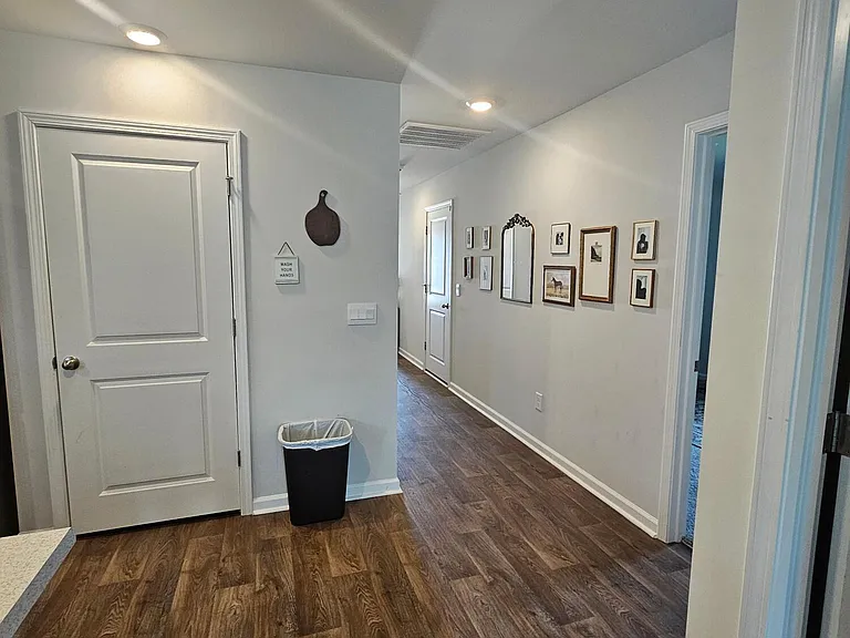 1006 Course Ln — Photo 11