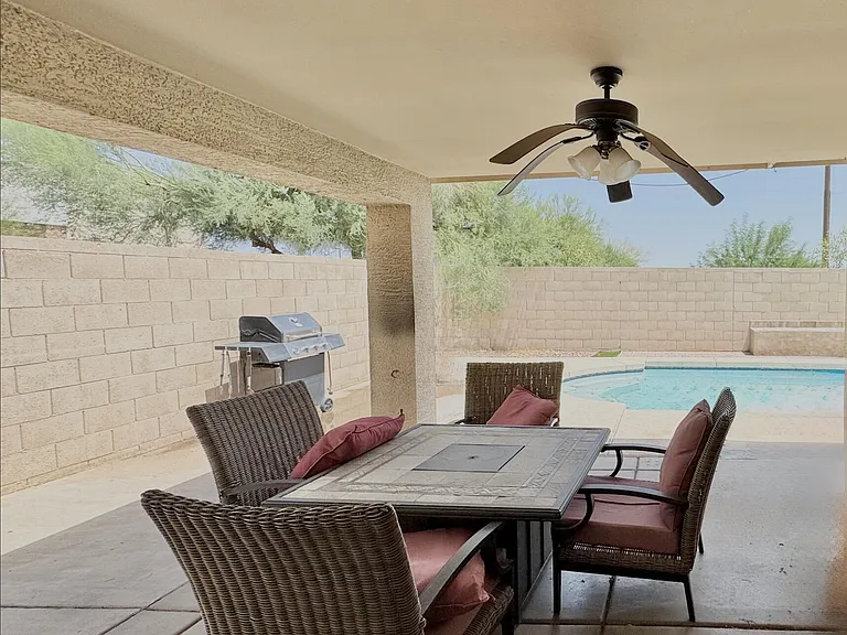1475 S 171st Ln — Photo 7