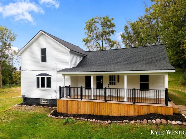 3820 Eleven Mile Rd NE, Rockford, MI 49341