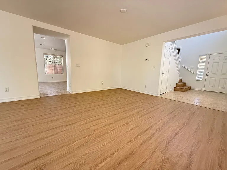 2696 Begonia Valley Ave — Photo 5