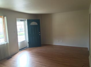 182 15th St NW, Barberton, OH 44203