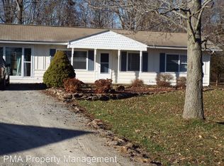 12594 Honeysuckle Hills Ln, Marion, IL 62959