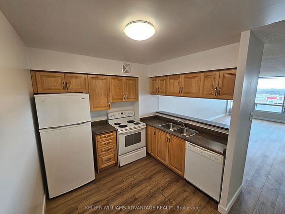 4th image of 26 Hanover Rd #1108
