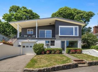 14 Howe Rd, Nahant, MA 01908