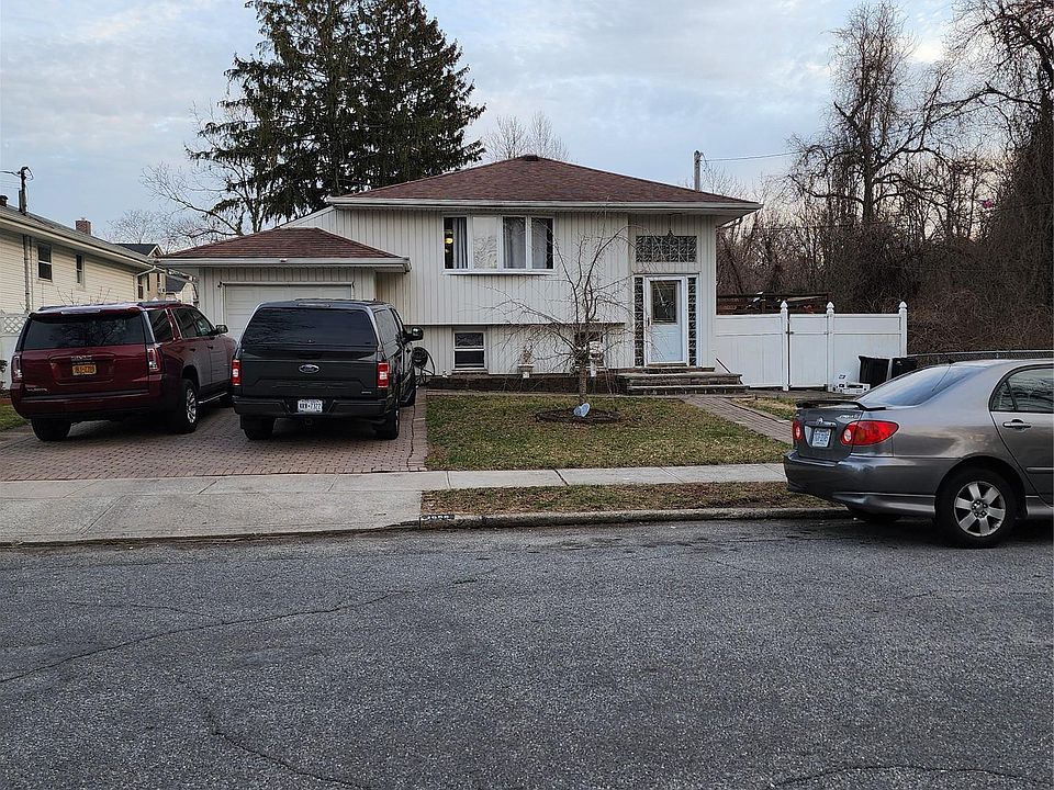 1st image of 1656 Michalicki Place