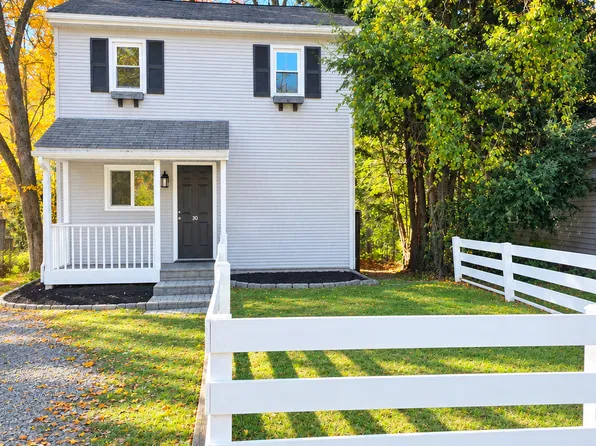 30 Lee Farm Dr, Southbury, CT 06488