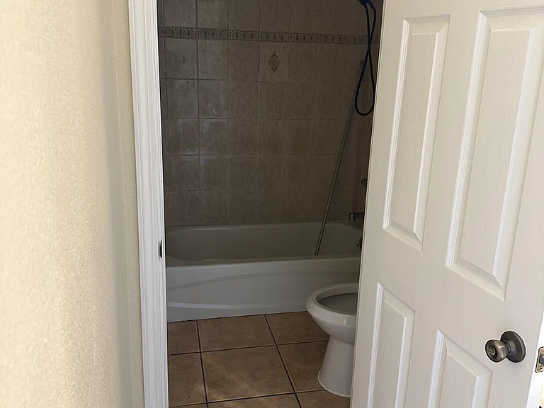535 Marina Bay Pkwy #C — Photo 9