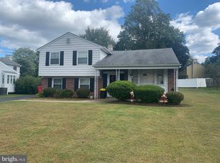 1177 Lynda Ln, Warminster, PA 18974