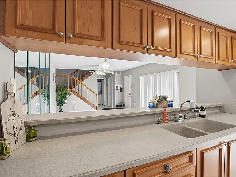 1821 18th Ln — Photo 9