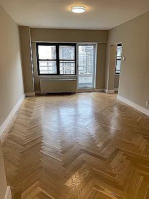 5th image of 160 E 88th St APT 16E