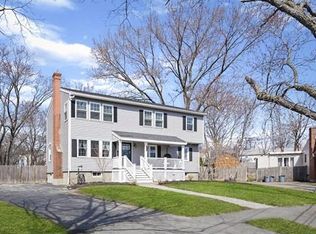 11 Raymond Cir, Peabody, MA 01960