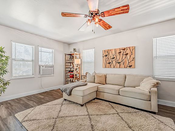 5th image of 1571 Menlo Ave