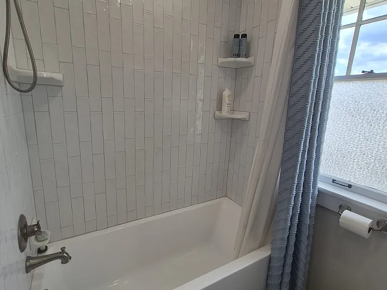 Shared bath