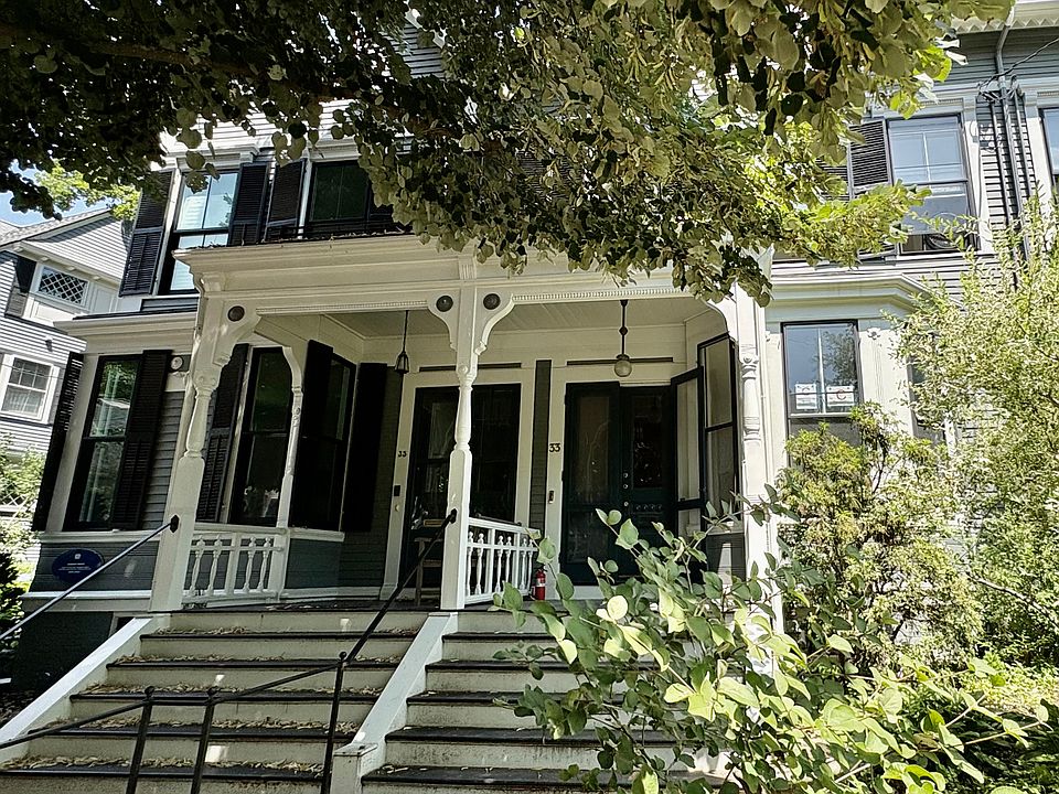 1st image of 33 Brewster St
