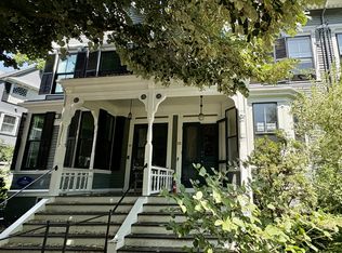 33 Brewster St, Cambridge, MA 02138