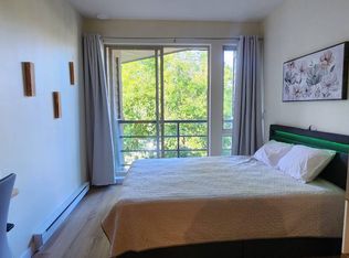 9339 University Cres #6, Burnaby, BC V5A 4Y1