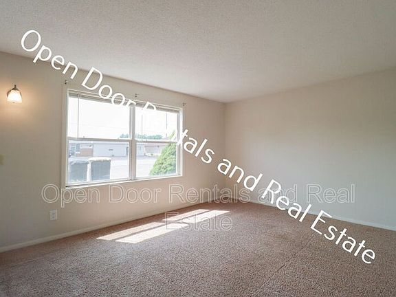 2nd image of 924 East Ave