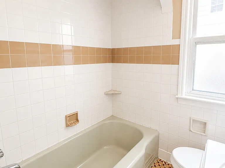 6326 Neff Rd — Photo 11