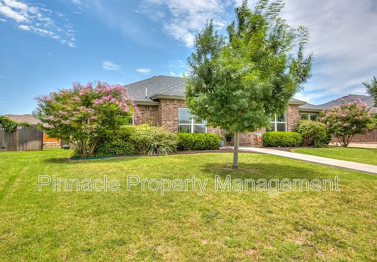5022 Red Oak Ln — Photo 3