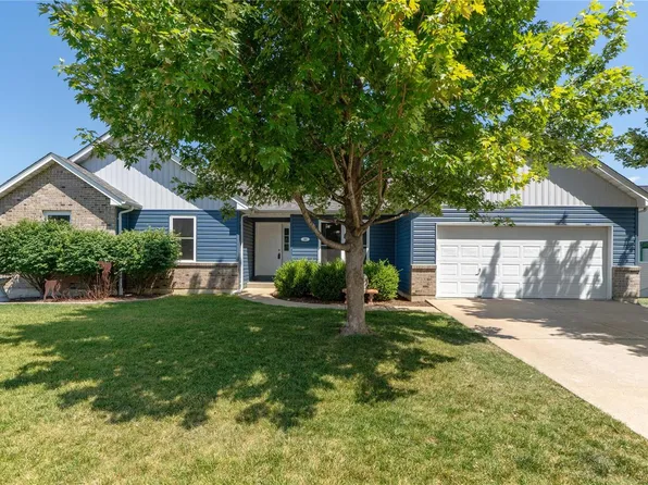 303 Cathedral Dr, Wentzville, MO 63385
