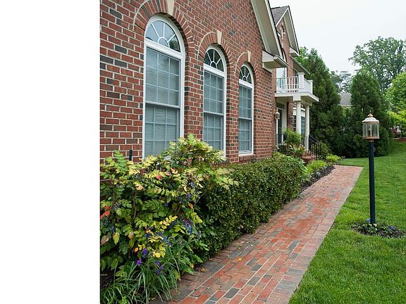 2nd image of 7514 Woodpalace Ct