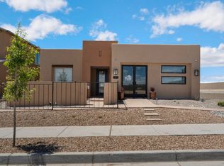 25 Calle Reflejo, Santa Fe, NM 87508