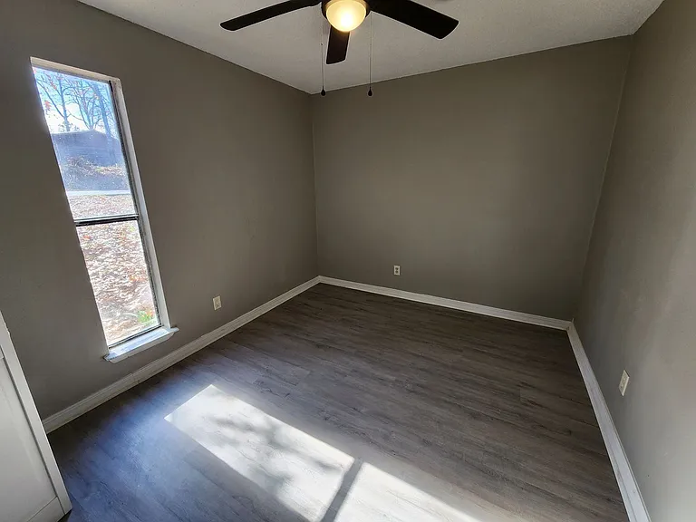 8206 Dogwood Trl — Photo 15