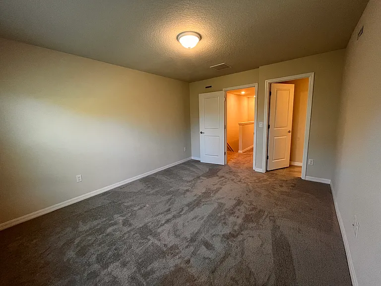 4537 Sparkling Shell Ave — Photo 8