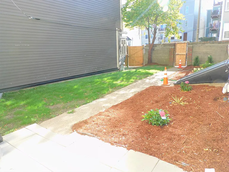 30 Jenkins St — Photo 5