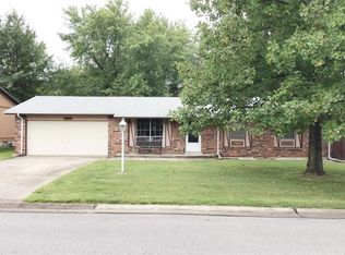 29 Glenwood Ln, Saint Peters, MO 63376