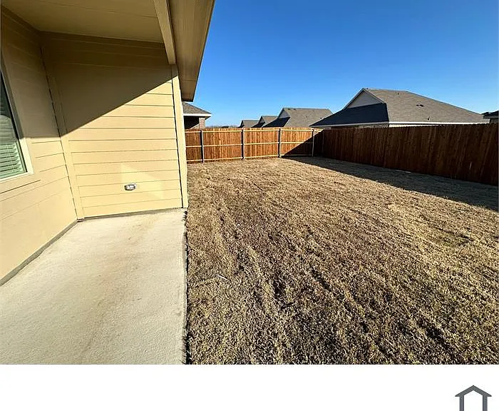 336 Wentworth Dr — Photo 12