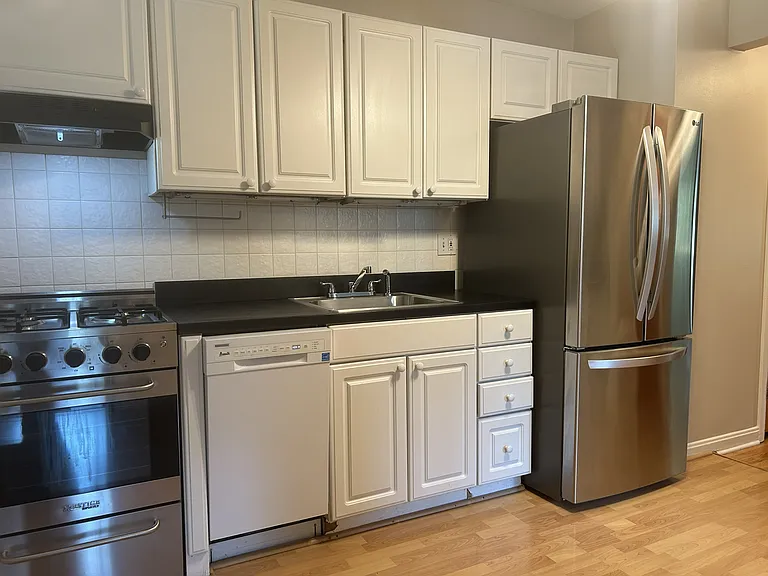 8043 Lake St #1 — Photo 7