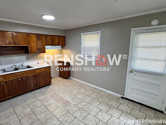 4th image of 291 Navy Dr