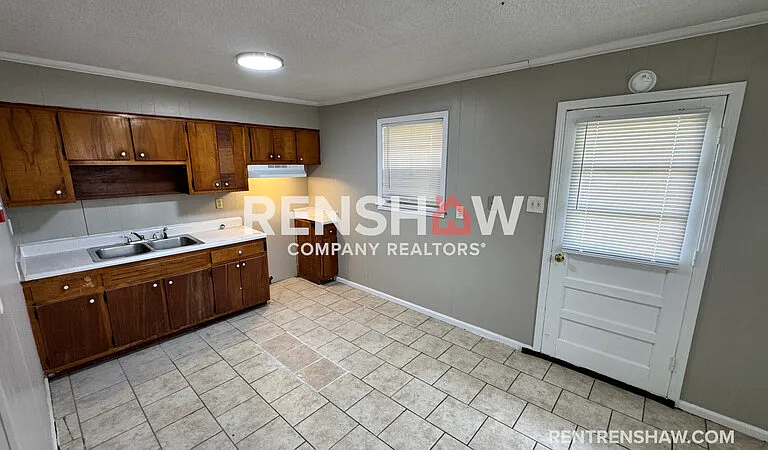 291 Navy Dr — Photo 6