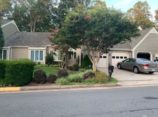 4741 Timber Ridge Dr, Dumfries, VA 22025