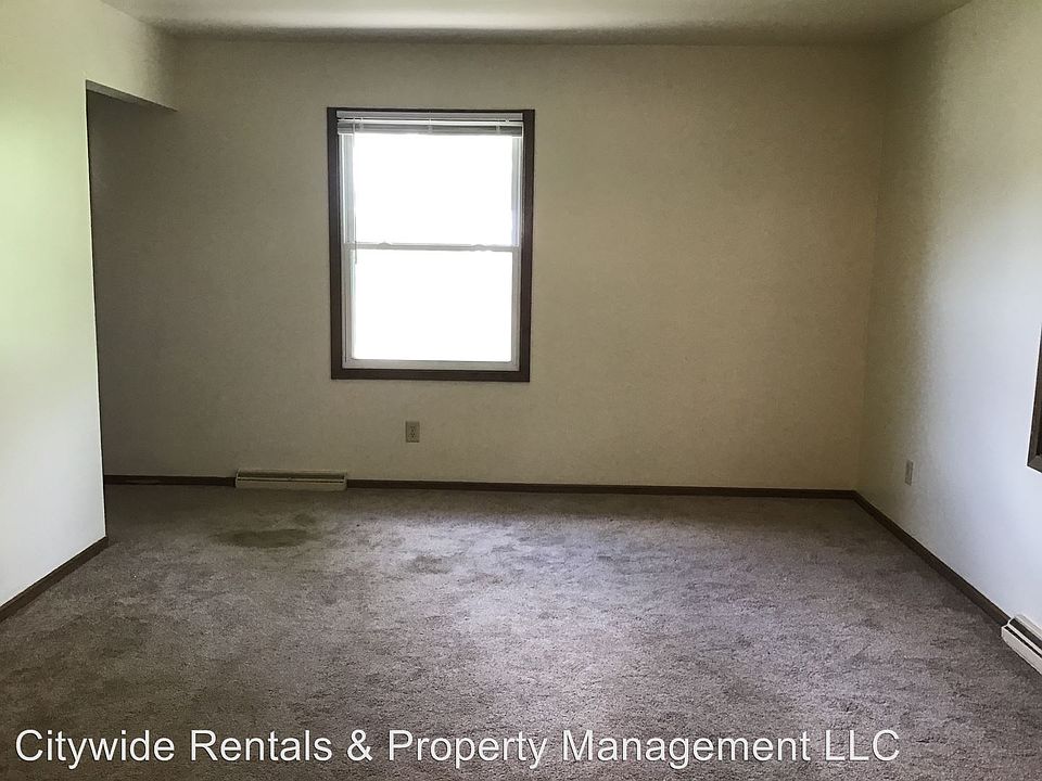 2nd image of 4204 W Howard Ave #B