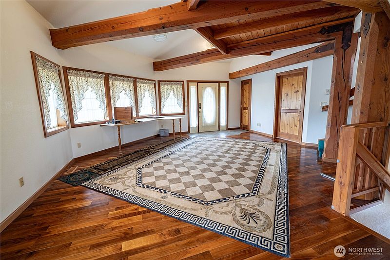 5th image of 6 Orchard Loop S.