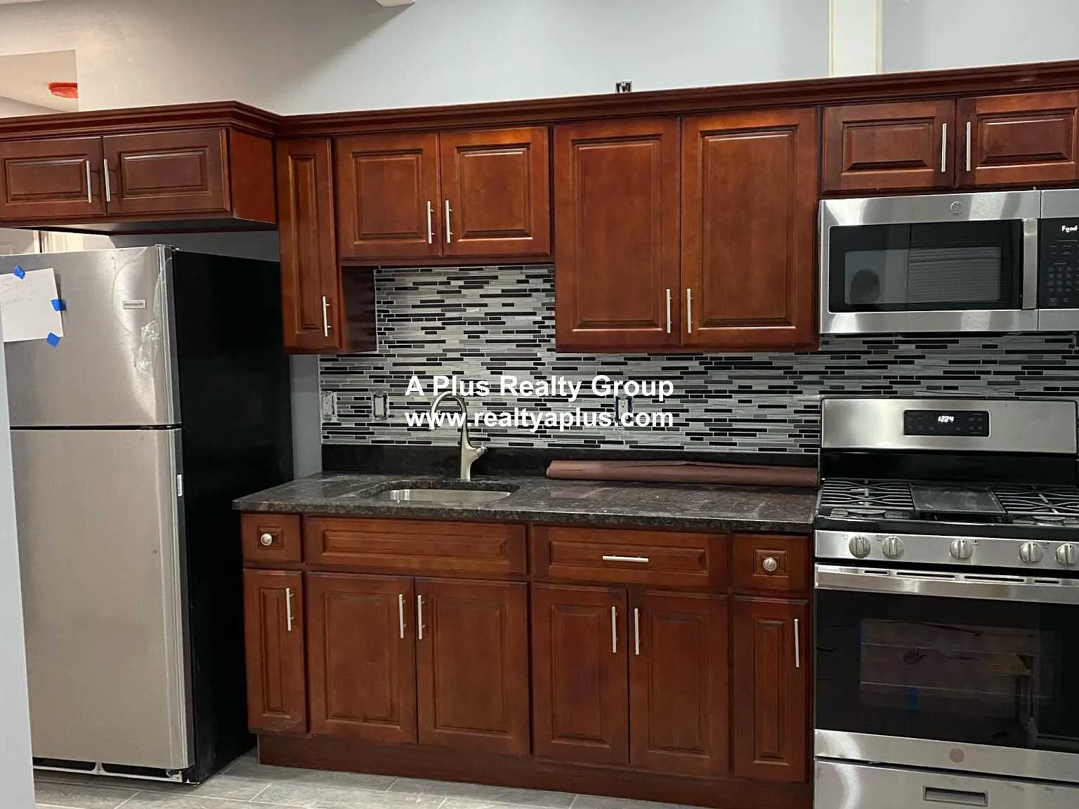 5 bed, $4,800 — Photo 3