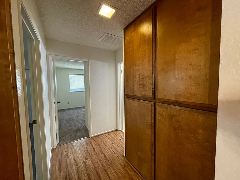 4830 Suncrest Way — Photo 6