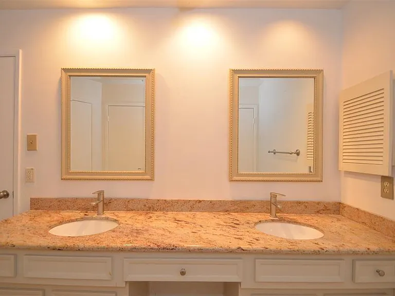 2822 River Birch Dr — Photo 10