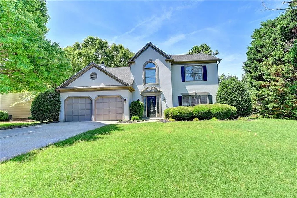 4 bed, 2.5 bath, 2184 sqft, $2,950 — Photo 1