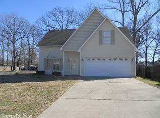 1800 Hidden Oaks Dr, Jacksonville, AR 72076