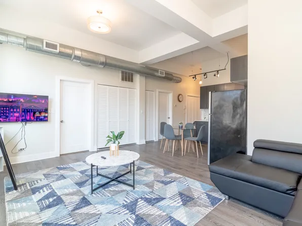 2112 S Michigan Ave, Chicago, IL