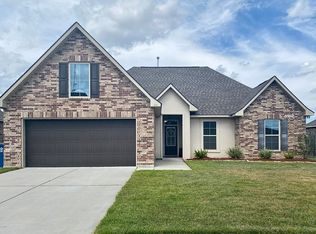 111 Calcasieu Xing, Lafayette, LA 70506