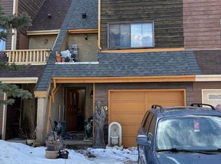 1419 NE Ranchlands Rd NW, Calgary, AB T3G1N2