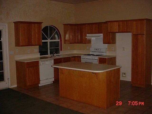 2nd image of 1135 Whitney Way