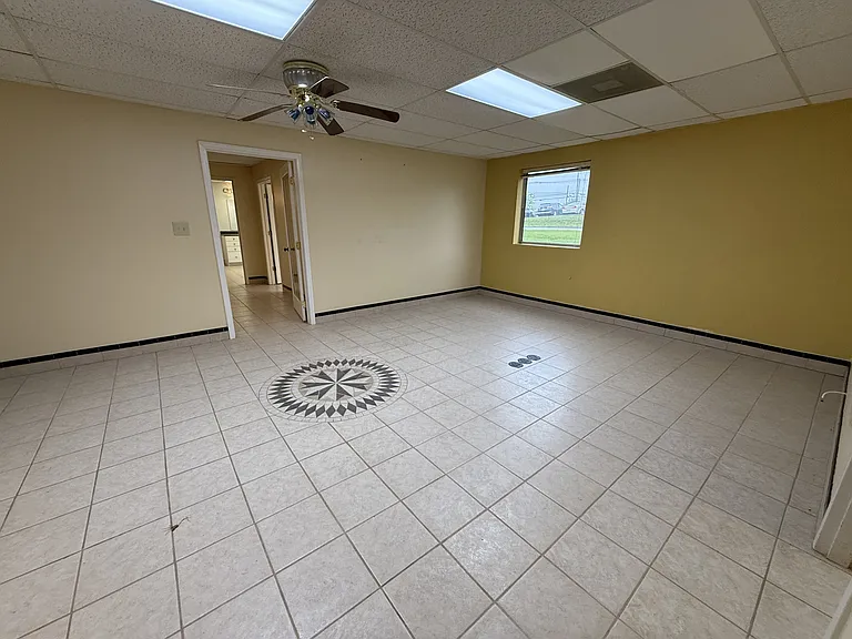 1230 Woodland Dr #115 — Photo 8