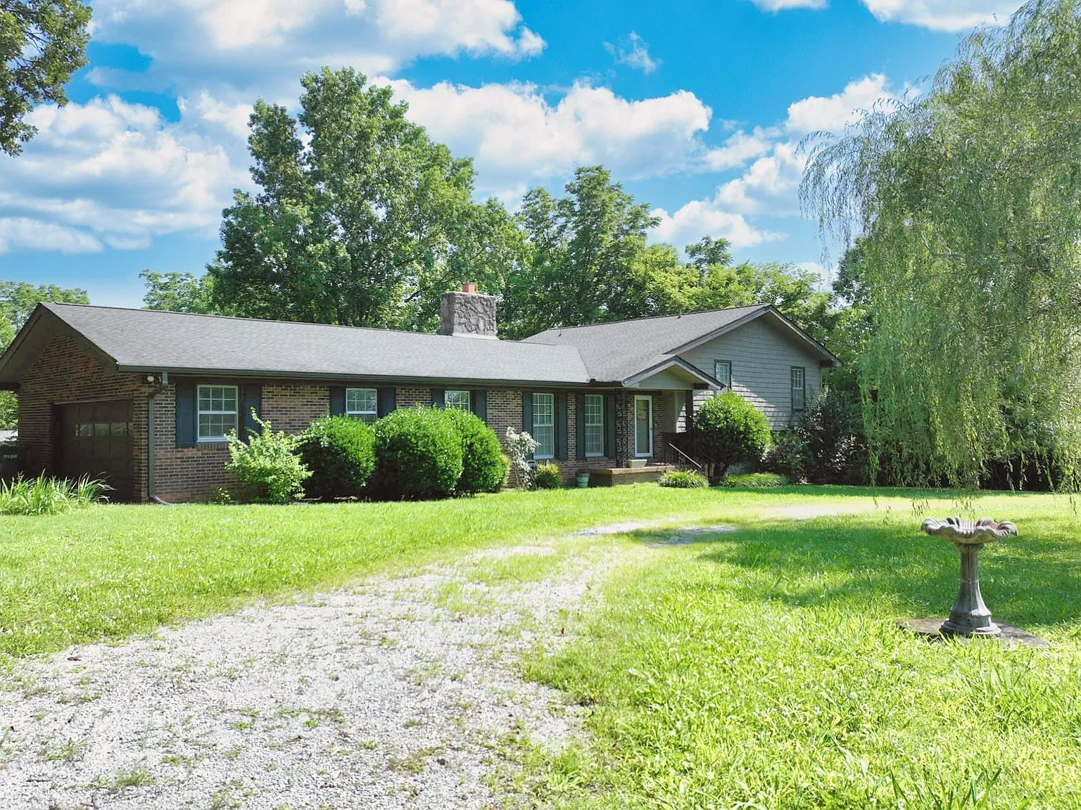 4 bed, 3064 sqft, $2,850 — Photo 4