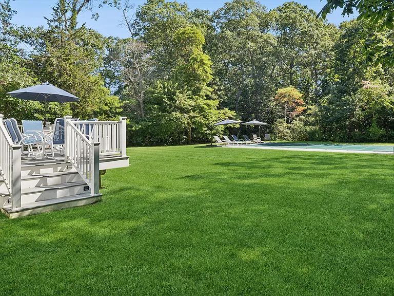 33 Corbin Ave — Photo 10