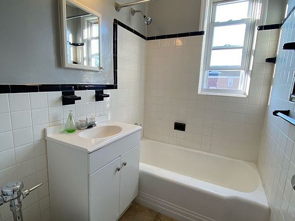 4th image of 81 S Highland Ave #B03